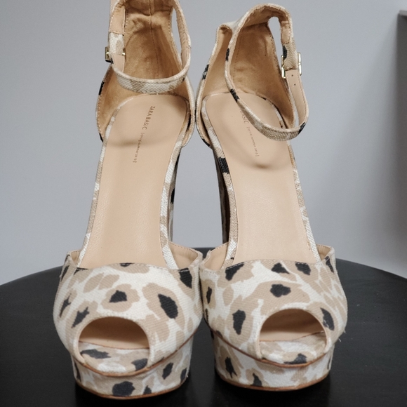 Zara Basic Platform Animal Print Canvas Sandal 40 - Picture 2 of 6